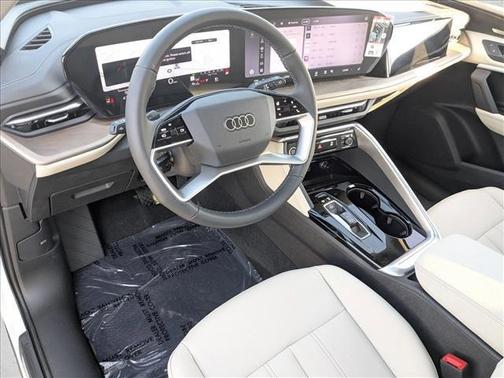 Glacier White Metallic 2026 Audi Q5 Premium Plus