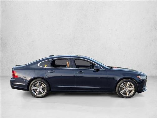 Magic Blue Metallic 2017 Volvo S90 T5 Momentum