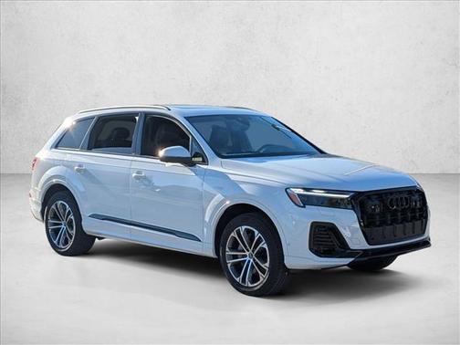 2026 Audi Q7 45 Premium