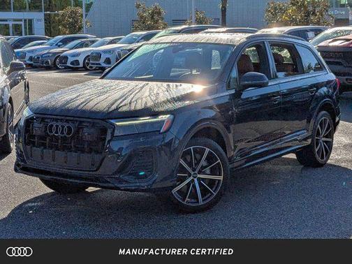 2025 Audi Q7 45 Premium Plus