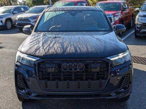2025 Audi Q7 45 Premium Plus