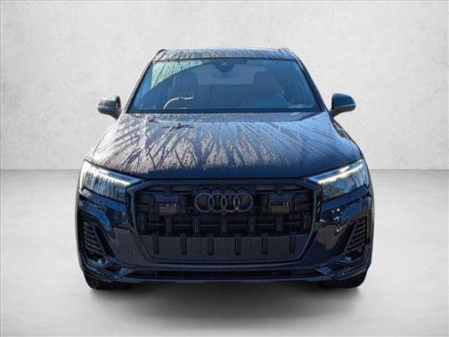 2025 Audi Q7 45 Premium Plus