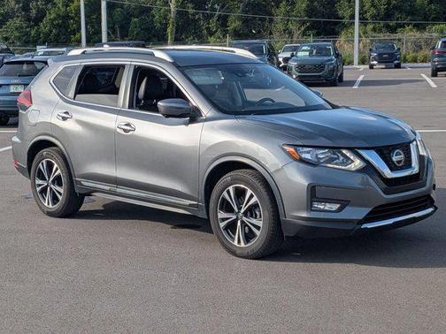 Gun Metallic 2018 Nissan Rogue SL