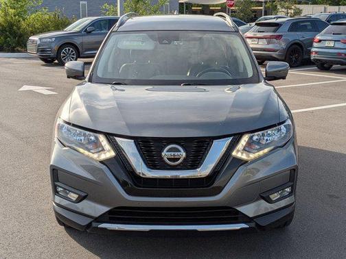 Gun Metallic 2018 Nissan Rogue SL