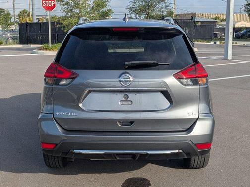 Gun Metallic 2018 Nissan Rogue SL
