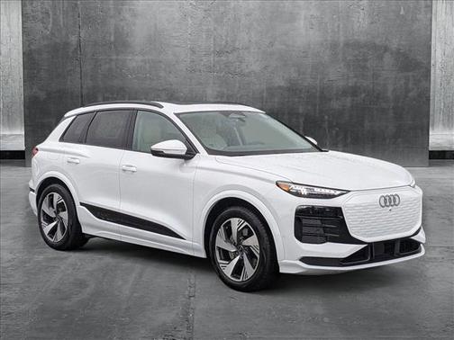 2025 Audi Q6 e-tron Prestige quattro