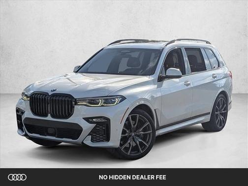 Mineral White Metallic 2022 BMW X7 M50i