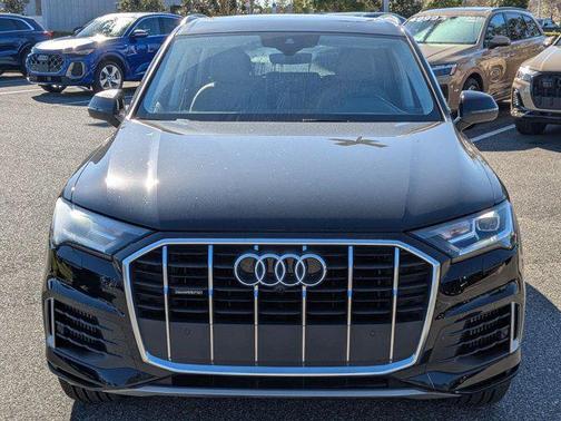 2020 Audi Q7 55 Premium Plus