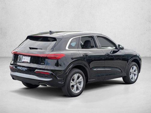 Mythos Black Metallic 2026 Audi Q5 Premium TFSI quattro S tronic