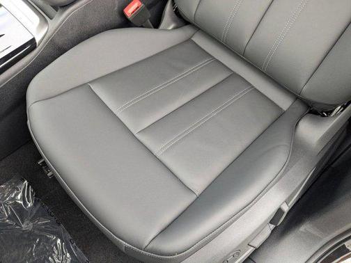 Mythos Black Metallic 2026 Audi Q5 Premium TFSI quattro S tronic