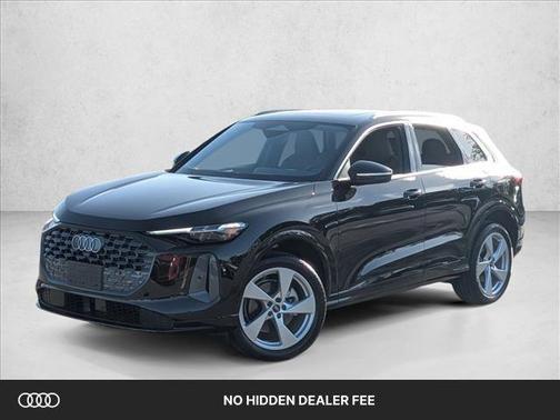 Mythos Black Metallic 2025 Audi Q5 Premium Plus TFSI quattro S tronic