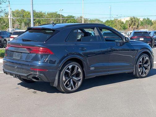 2024 Audi RS Q8 4.0T
