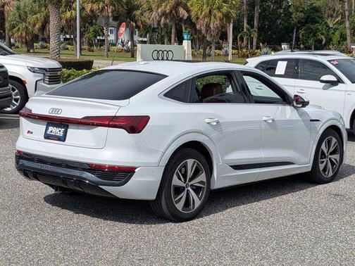 2024 Audi Q8 e-tron Premium Plus
