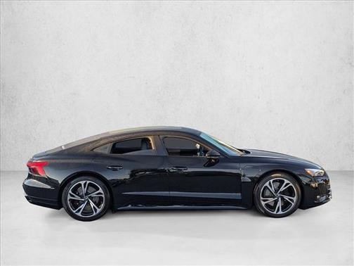 2023 Audi e-tron GT Premium Plus quattro