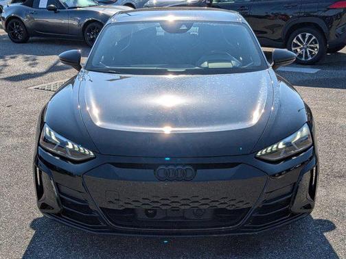 2023 Audi e-tron GT Premium Plus quattro