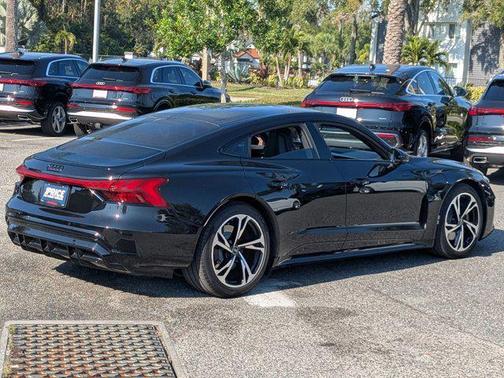 2023 Audi e-tron GT Premium Plus quattro