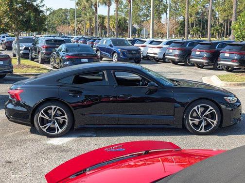 2023 Audi e-tron GT Premium Plus quattro