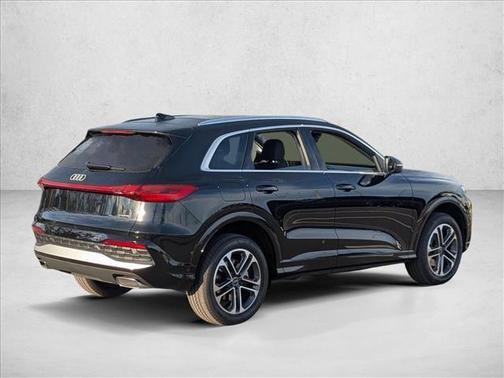 2025 Audi Q5 Premium Plus TFSI quattro S tronic