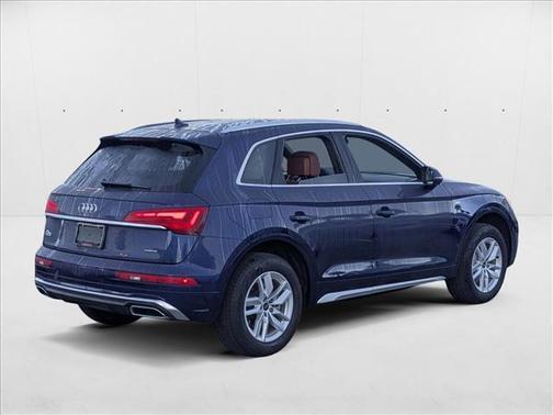 2024 Audi Q5 45 S line Premium