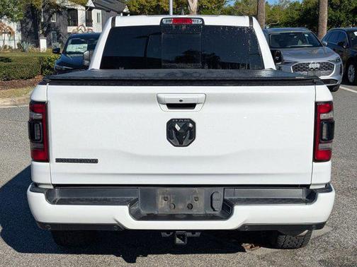Bright White Clearcoat 2021 RAM 1500 Big Horn/Lone Star
