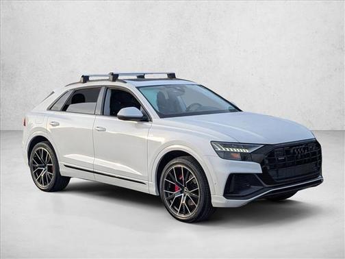Glacier White Metallic 2023 Audi Q8 55 Premium Plus