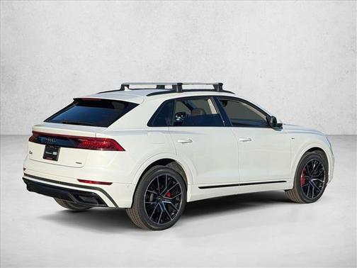 Glacier White Metallic 2023 Audi Q8 55 Premium Plus