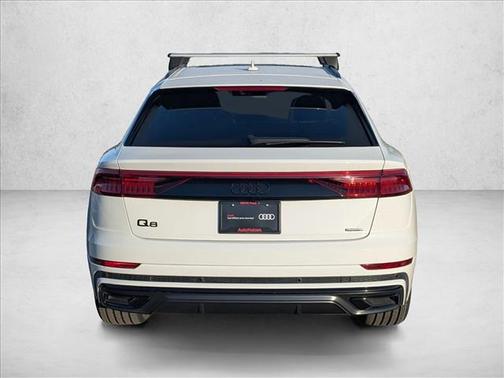Glacier White Metallic 2023 Audi Q8 55 Premium Plus