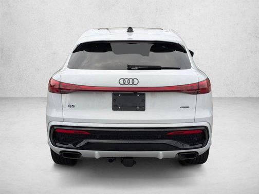 Glacier White Metallic 2026 Audi Q5 Sportback Premium Plus TFSI quattro S tronic
