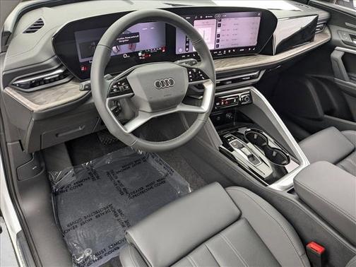 Glacier White Metallic 2026 Audi Q5 Sportback Premium Plus TFSI quattro S tronic