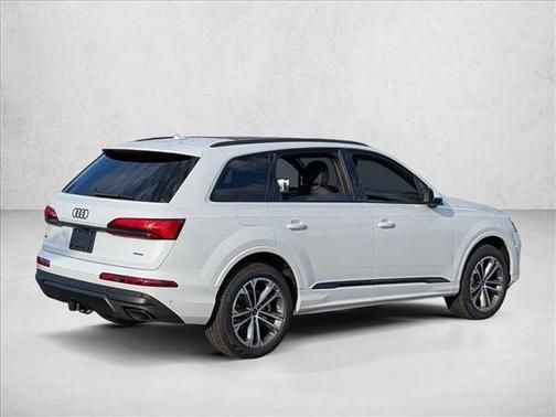 2026 Audi Q7 45 Premium