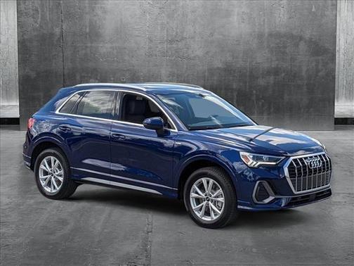 2025 Audi Q3 Premium 45 TFSI S line quattro Tiptronic