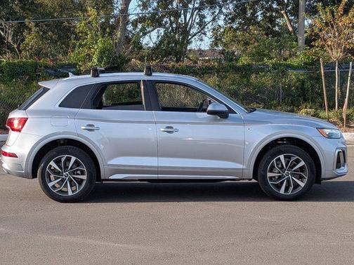 2023 Audi Q5 45 S line Premium Plus