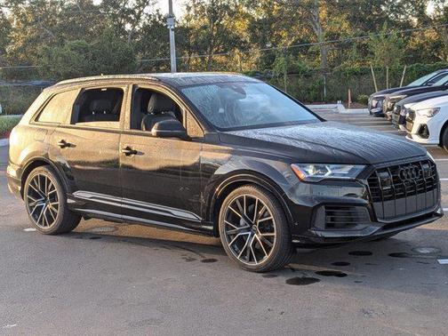 2022 Audi Q7 55 Prestige