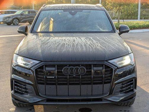 2022 Audi Q7 55 Prestige