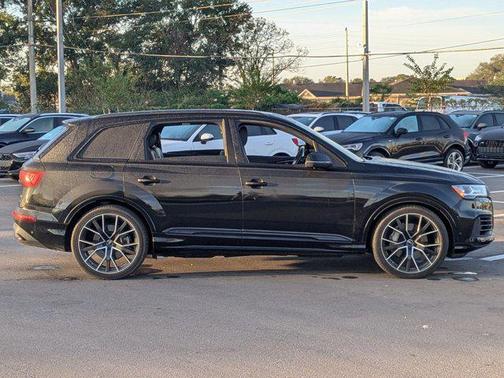 2022 Audi Q7 55 Prestige