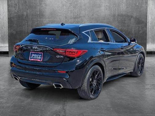 2019 INFINITI QX30 LUXE