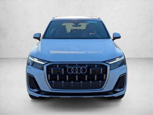 2025 Audi Q7 45 Premium