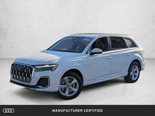 2025 Audi Q7 45 Premium