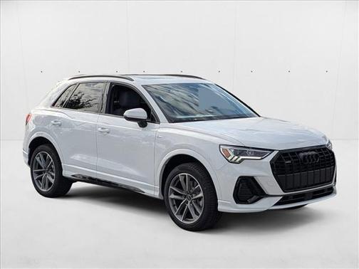 2025 Audi Q3 Premium 45 TFSI S line quattro Tiptronic