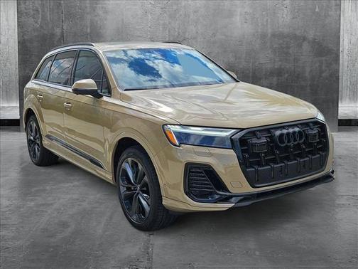 2025 Audi Q7 55 Premium Plus