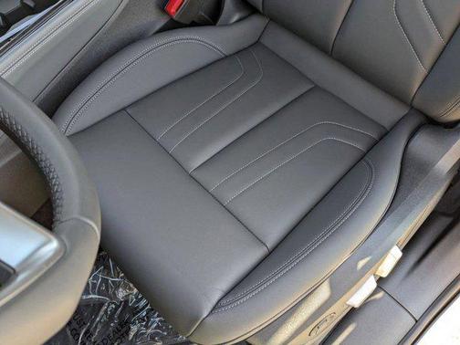 Glacier White Metallic 2026 Audi Q3 TFSI quattro S tronic