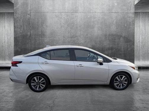 2023 Nissan Versa 1.6 SV
