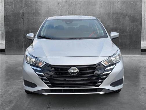 2023 Nissan Versa 1.6 SV