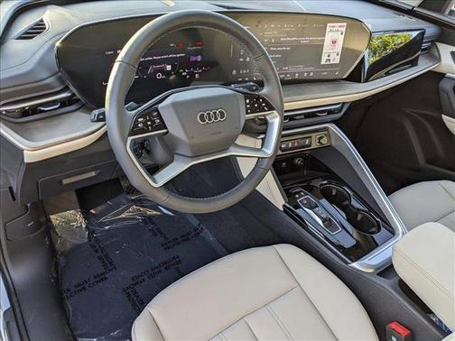 2025 Audi Q5 Premium