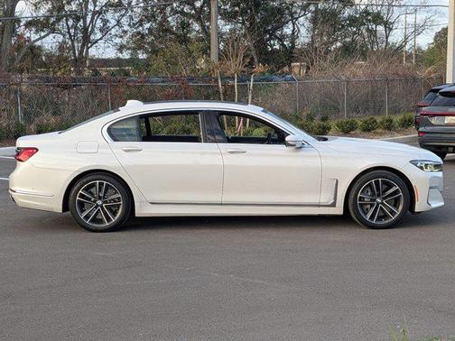 2020 BMW 750 i xDrive
