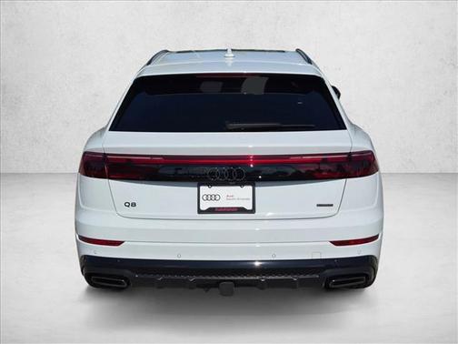 Glacier White Metallic 2026 Audi Q8 55 Premium Plus