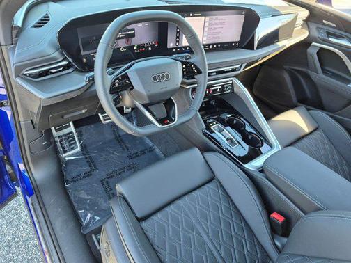 Ultra Blue Metallic 2026 Audi SQ5 3.0T Premium Plus