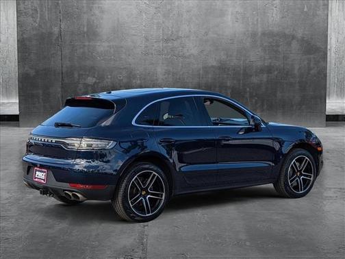 2021 Porsche Macan Base