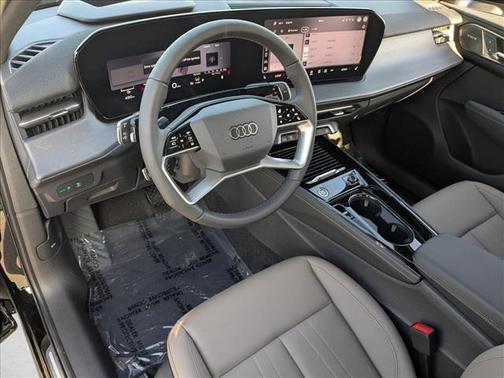 Mythos Black Metallic 2026 Audi Q3 TFSI quattro S tronic