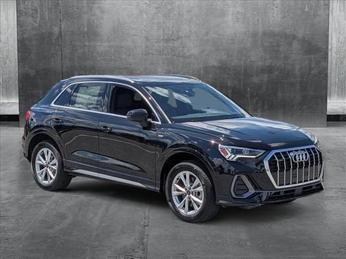 2025 Audi Q3 Premium 45 TFSI S line quattro Tiptronic
